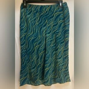 Tommy Bahama Women’s Silk Skirt Size 2